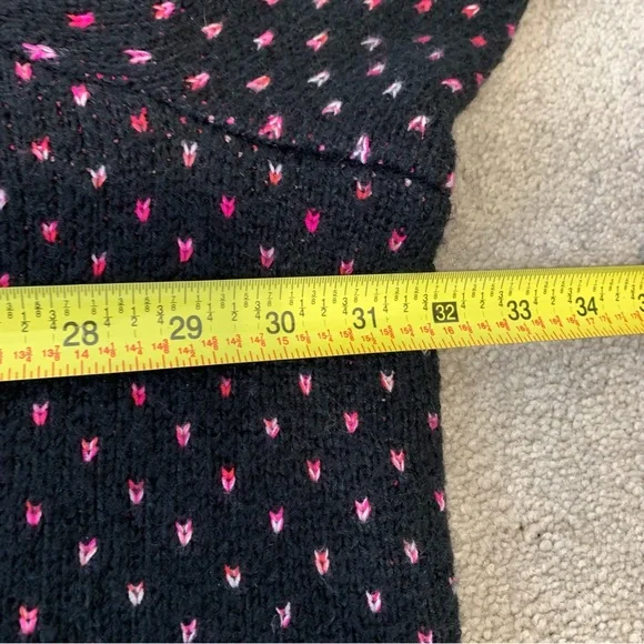 Torrid Cardigan Drop Shoulder V-Neck Button Front Sweater With Hearts Size 5X - Picture 14 of 15